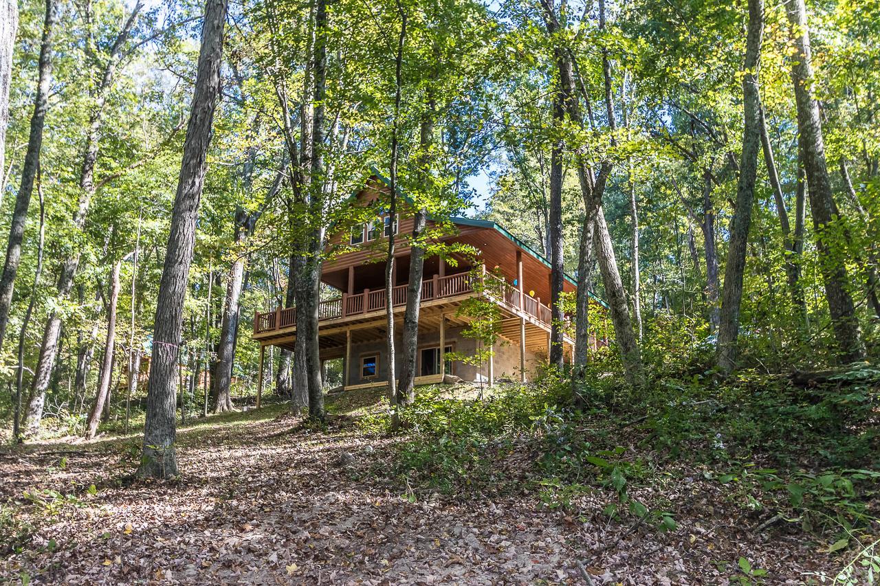 Hocking Hills Cabins & Resort Foxfire Logan Exterior photo